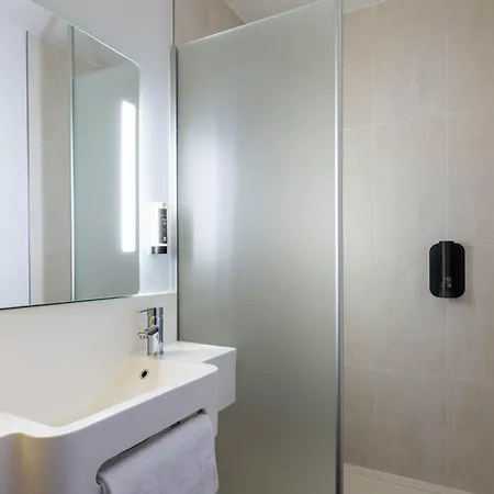 Lille Campus Gare فندق روبيه