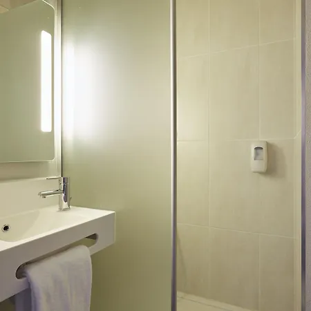 Lille Campus Gare Hotel 2*