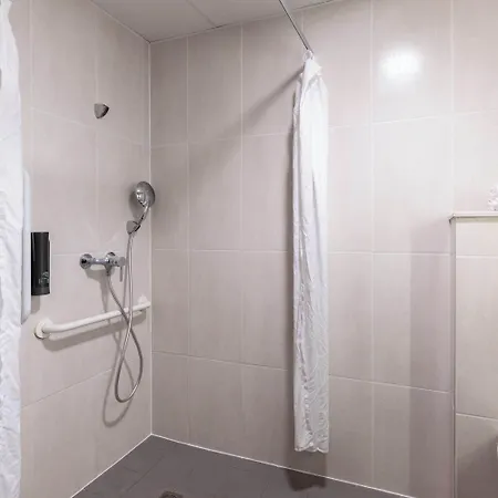 Lille Campus Gare 2*