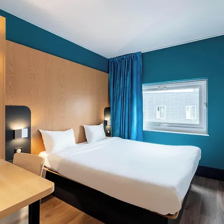 Lille Campus Gare Hotel 2*