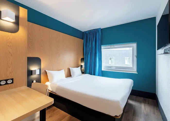 Lille Campus Gare Hotel 2*